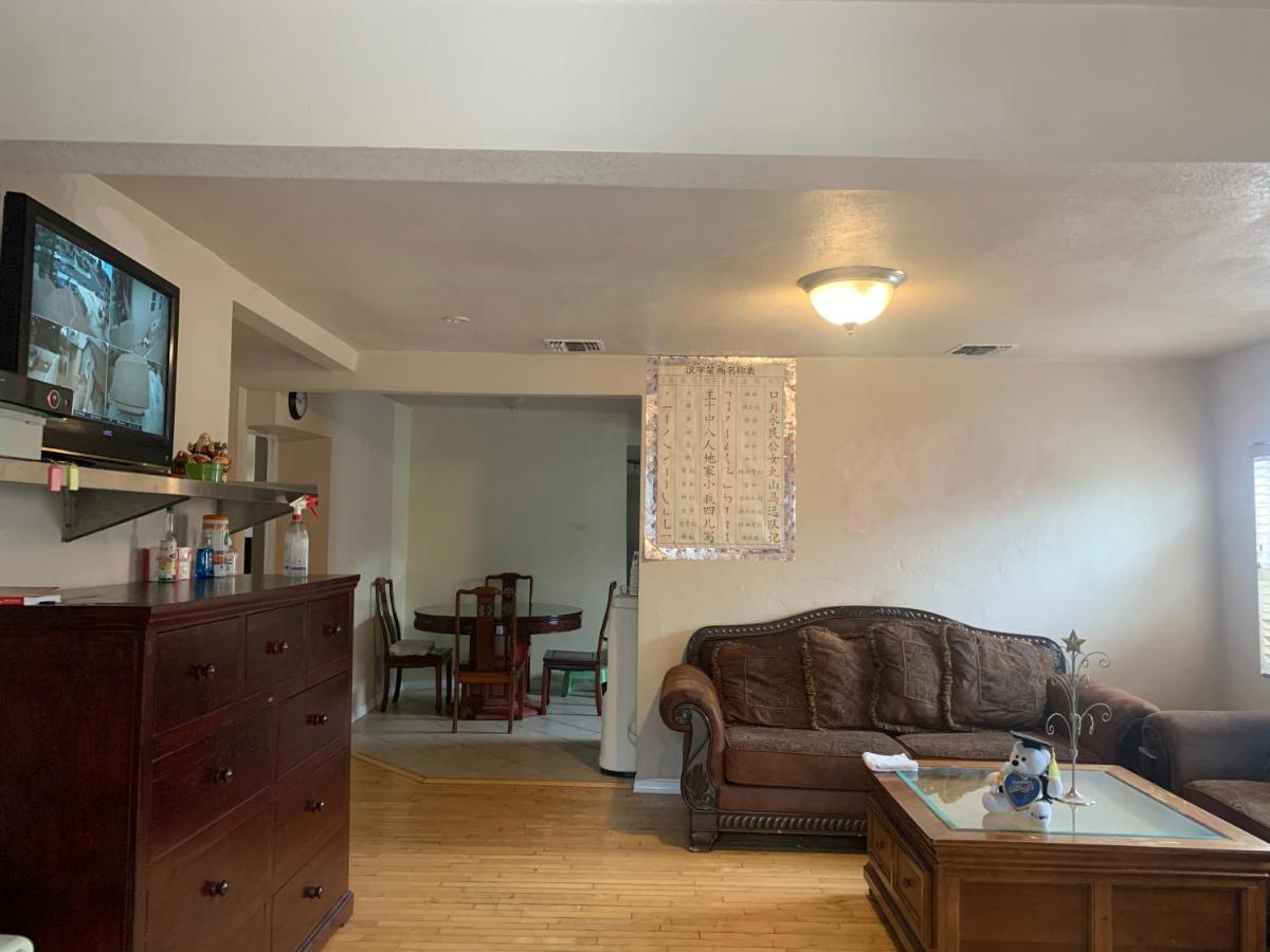 Rosemead Homestay Eksteriør billede